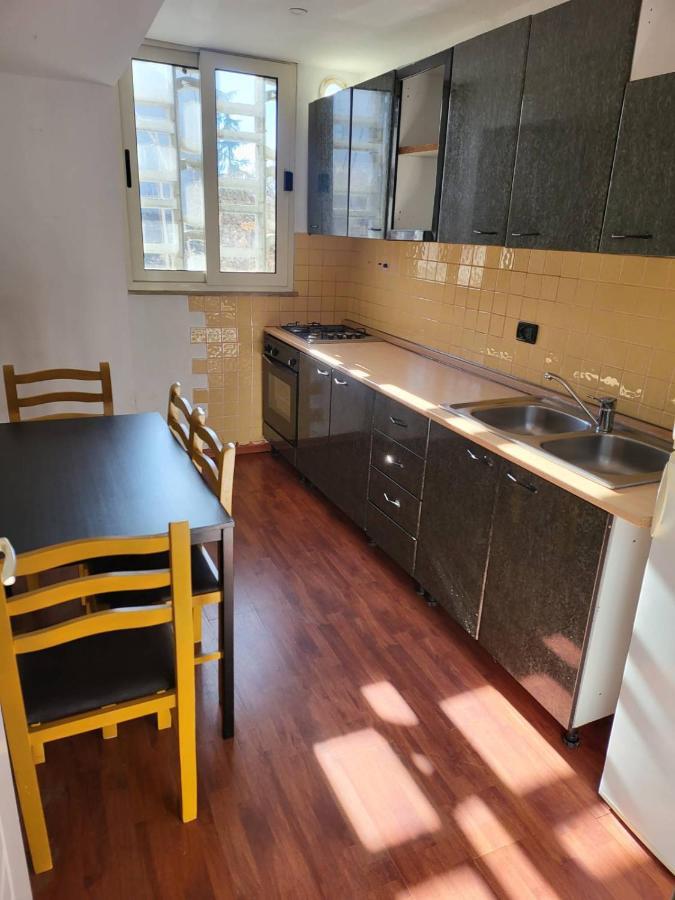 Hoja Apartments Тирана Екстер'єр фото