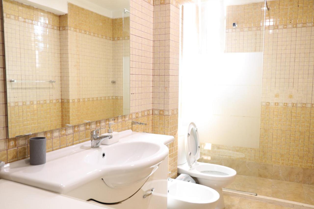 Hoja Apartments Тирана Екстер'єр фото