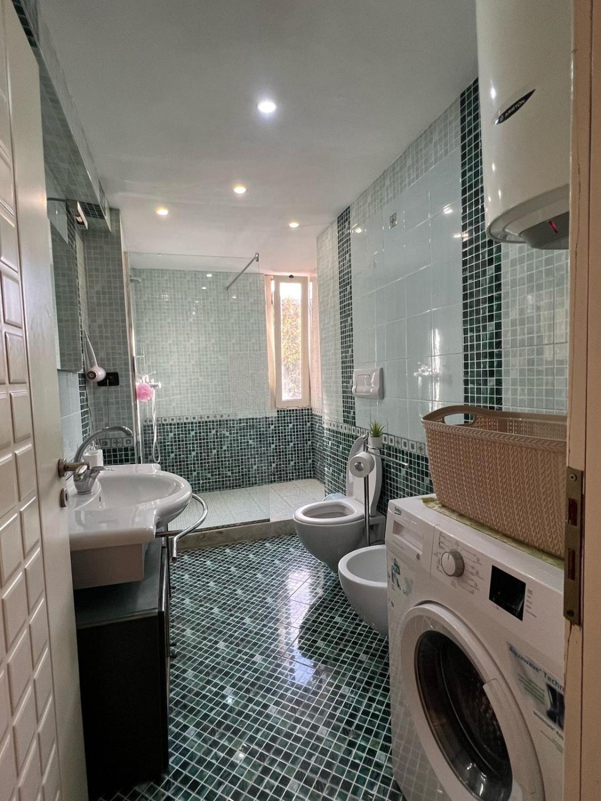 Hoja Apartments Тирана Екстер'єр фото