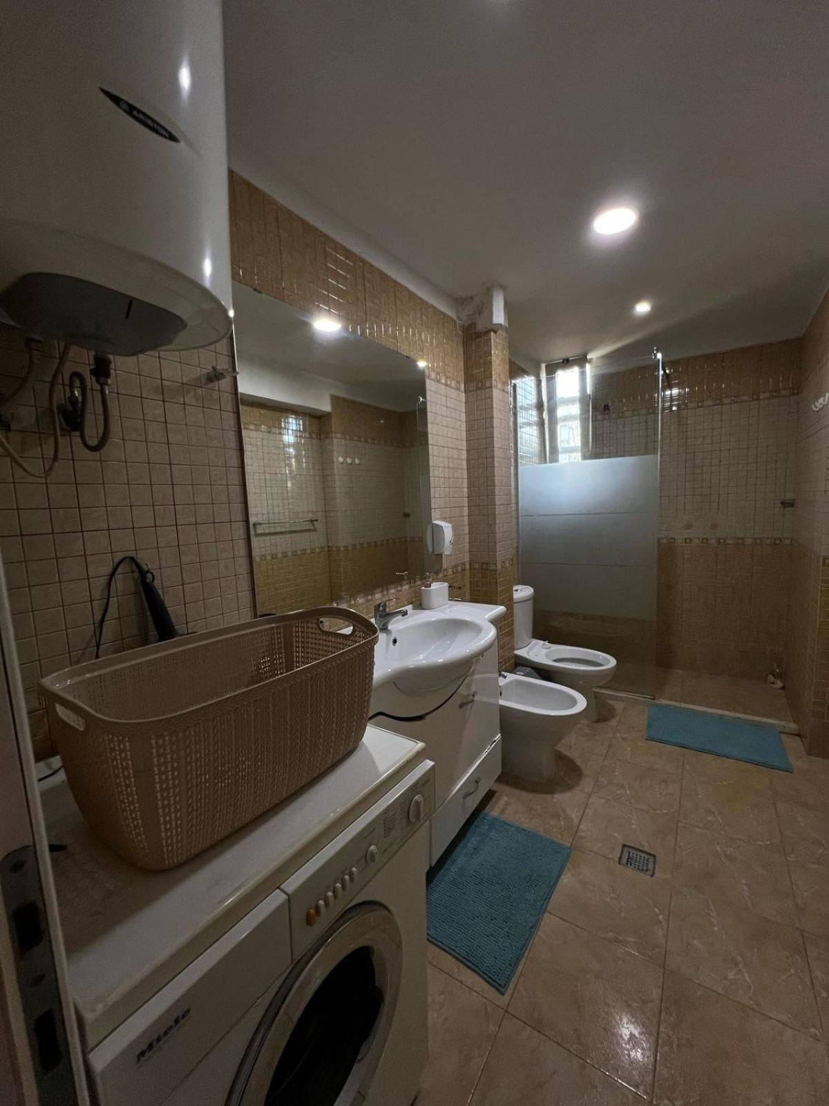 Hoja Apartments Тирана Екстер'єр фото